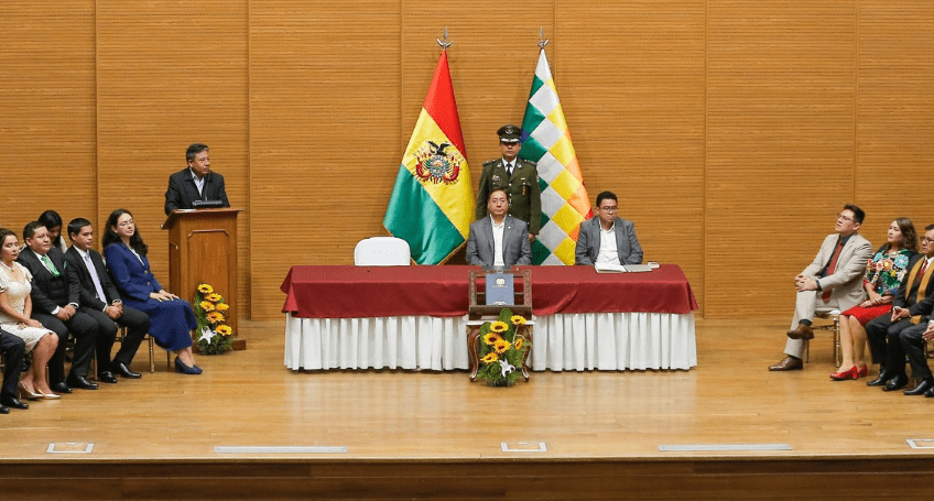 Arce posesiona a los magistrados electos en las judiciales&nbsp;parciales