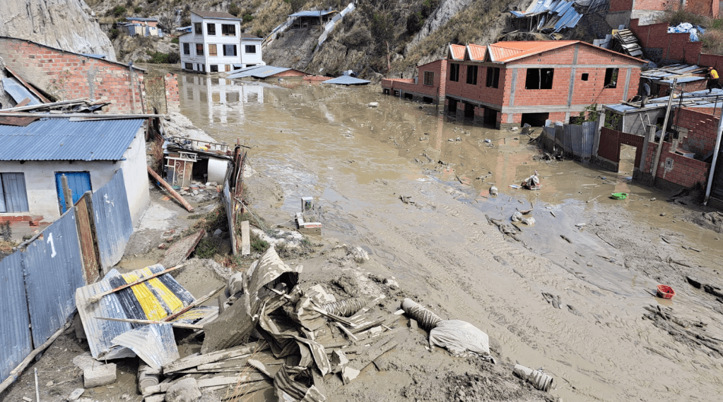 Lluvia torrencial genera nueva emergencia en Bajo Llojeta y cierre de&nbsp;vías
