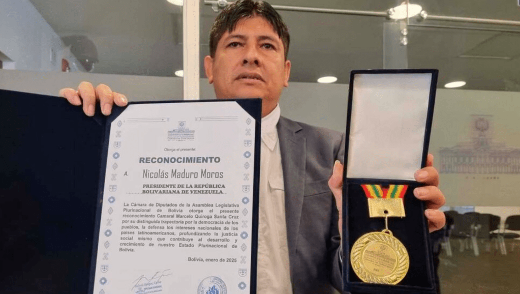 Diputado arcista viajará a Venezuela con una medalla para Maduro en su cuestionada&nbsp;posesión