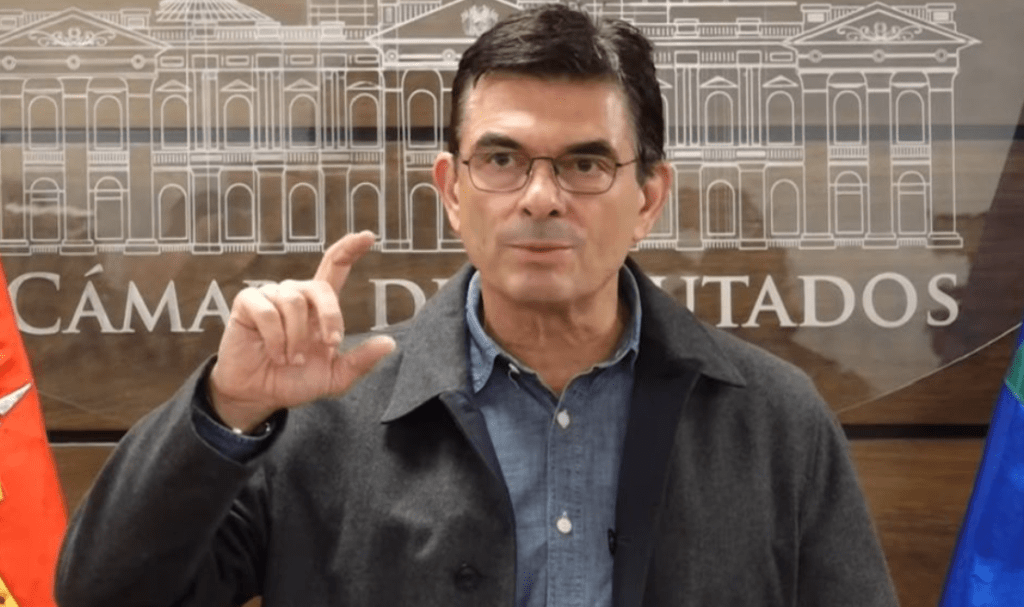 Rodrigo Paz imputado por la construcción del denominado «Puente Millonario»  